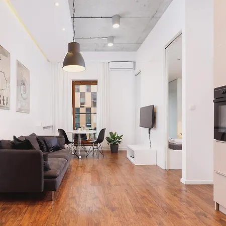 With Balcony - Pawia 34 Street