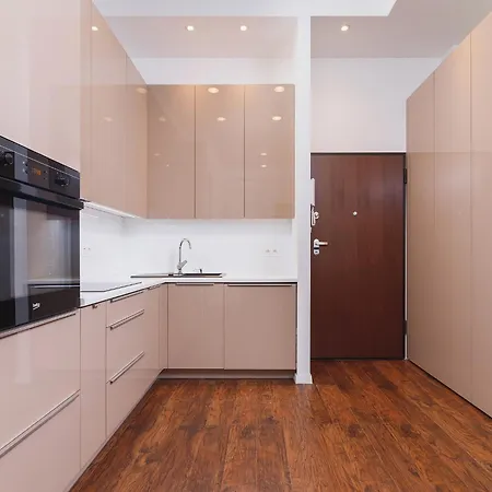 Apartment With Balcony - Pawia 34 Street
