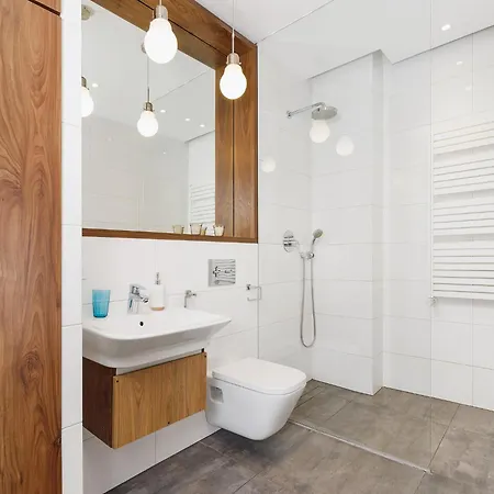 Vistula Whispers - 1Br With Balcony - Old Town *