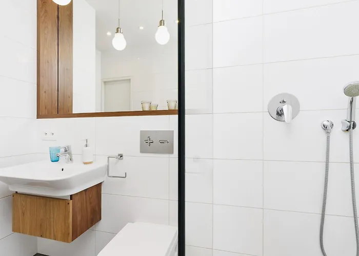 With Balcony - Pawia 34 Street كراكوفيا